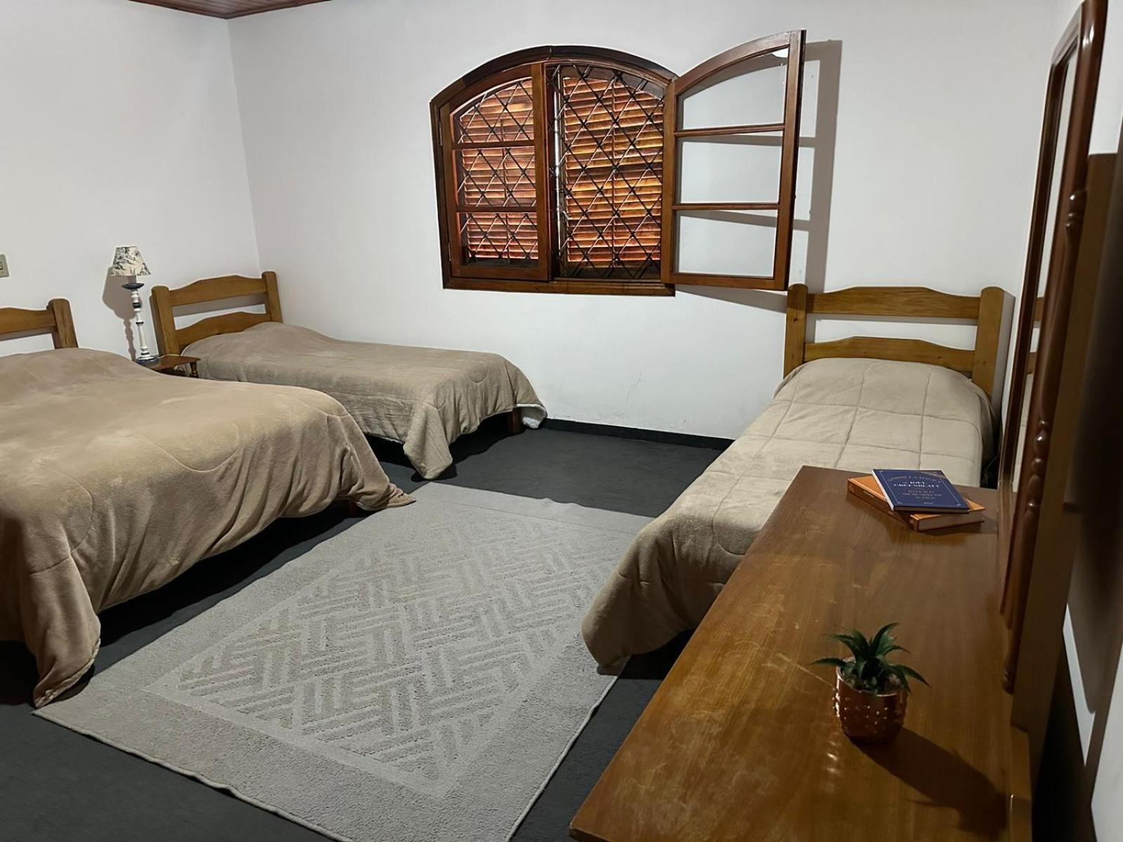 Casa Terrea Bem Localizada 3 Quartos Ate 9 Pessoas Campos Jordao Familias Criancas Кампус-ду-Жордау Экстерьер фото